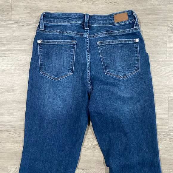 Judy Blue 88327 Monique Mid Rise Nondistressed Bootcut Jeans - Picture 7 of 8